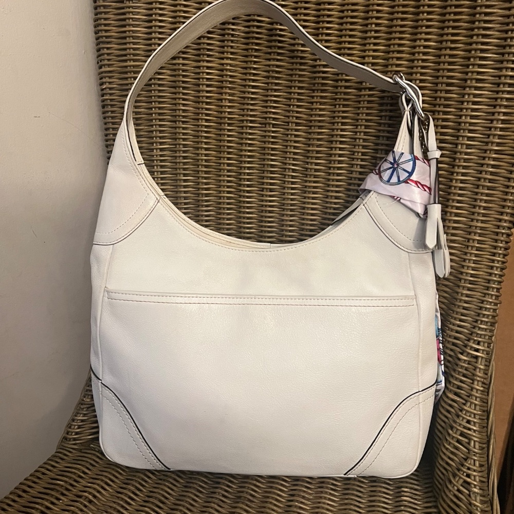 Coach Hampton White leather hobo with tassel - Picture 2 of 10